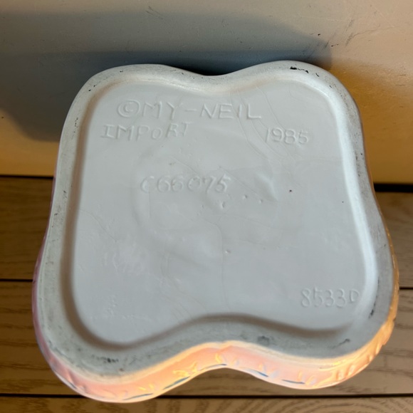 Vintage My Neil Ceramic Baby Booties Planter - Picture 5 of 5